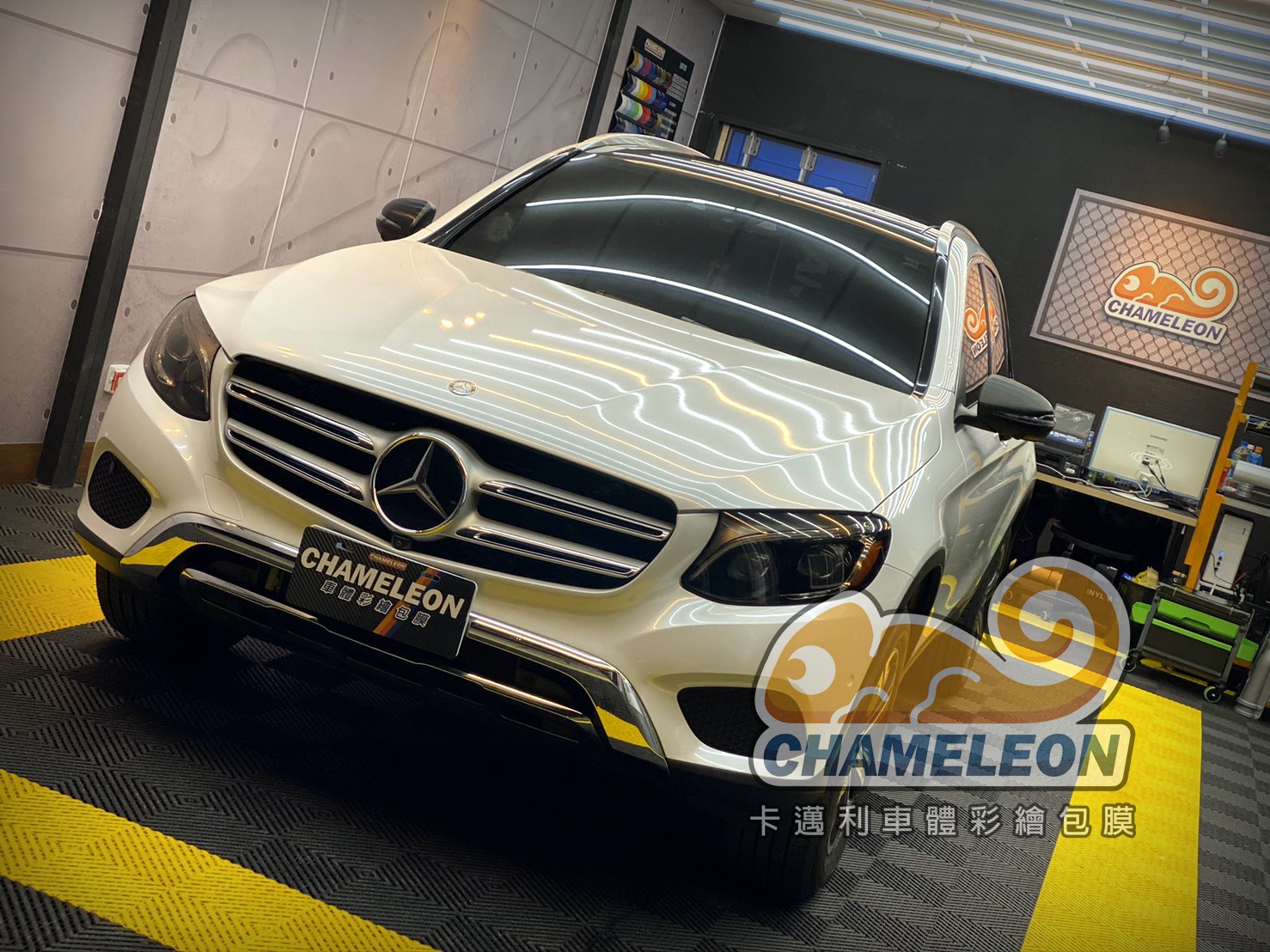 卡邁利車體彩繪包膜 Dococar 汽車情報站 上千筆自助洗車場 汽車美容 汽車隔熱紙 輪胎行的店家資訊