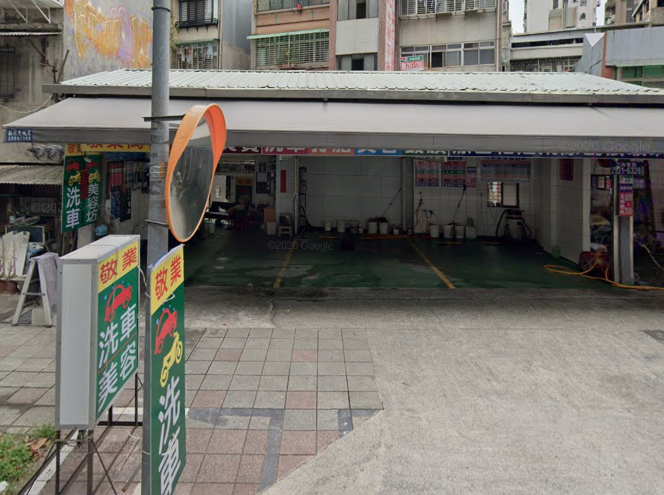 一流汽車美容 Dococar 汽車情報站 上千筆自助洗車場 汽車美容 汽車隔熱紙 輪胎行的店家資訊