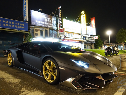 秀卡司國際-汽車貼膜/犀牛皮/彩繪 - 承德店