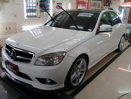 多輪多汽車美容工坊-極緻汽車美容特約屏東店