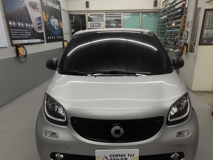 成泰汽車玻璃隔熱紙