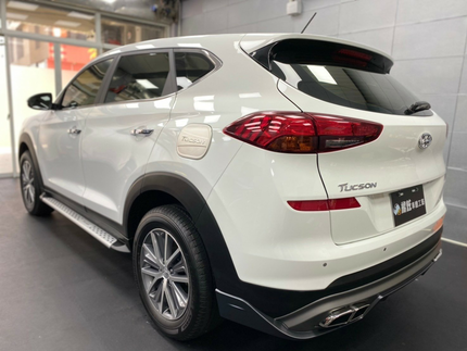 Fs飛炫車體工藝-台中 北屯總店/汽車包膜/透明犀牛皮