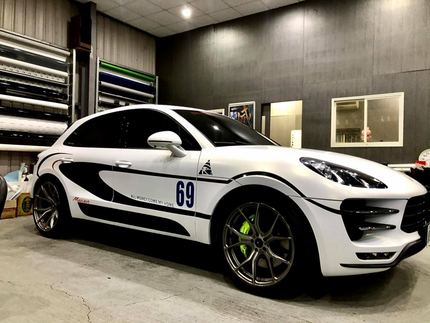 荷魯斯車體包膜-廣興店