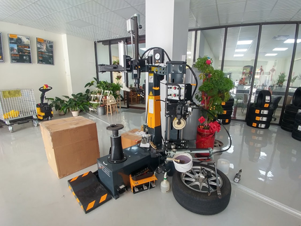 Continental德國馬牌輪胎-裕品車業