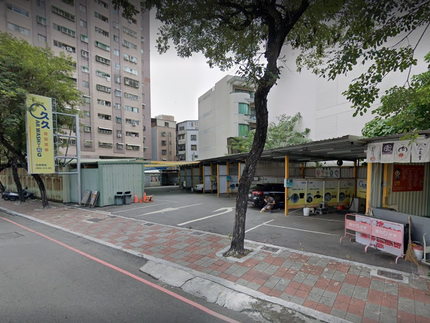 久久自助洗車-台南林森站