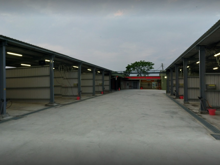 高鐵自助投幣洗車廣場