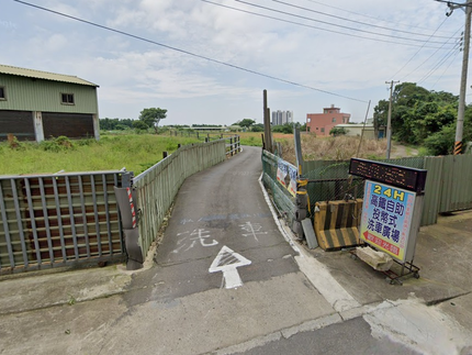 高鐵自助投幣洗車廣場