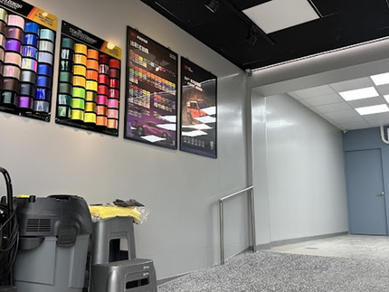 捷匠專業汽車美容-三重店 (三重汽車美容/三重洗車/犀牛皮包膜/打蠟/鍍膜)