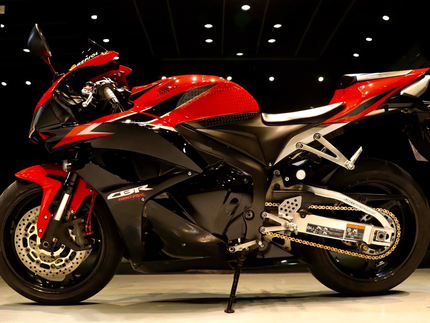 愛諾美專業車體鍍膜-梧棲直營店