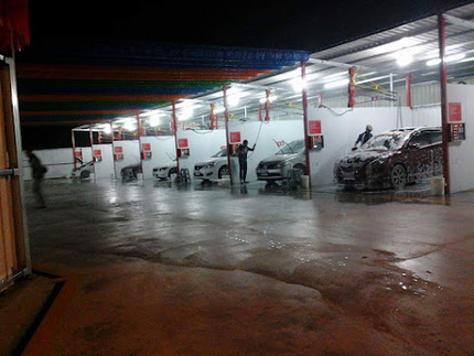 隆順自助洗車場