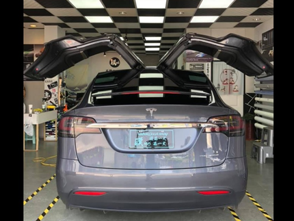 膜 mó 基隆車體包膜